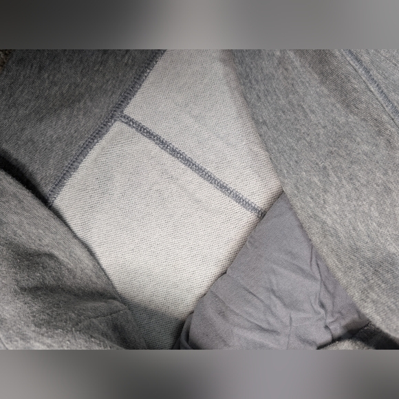 Under armour Sweatshirt - Picture 8 of 9